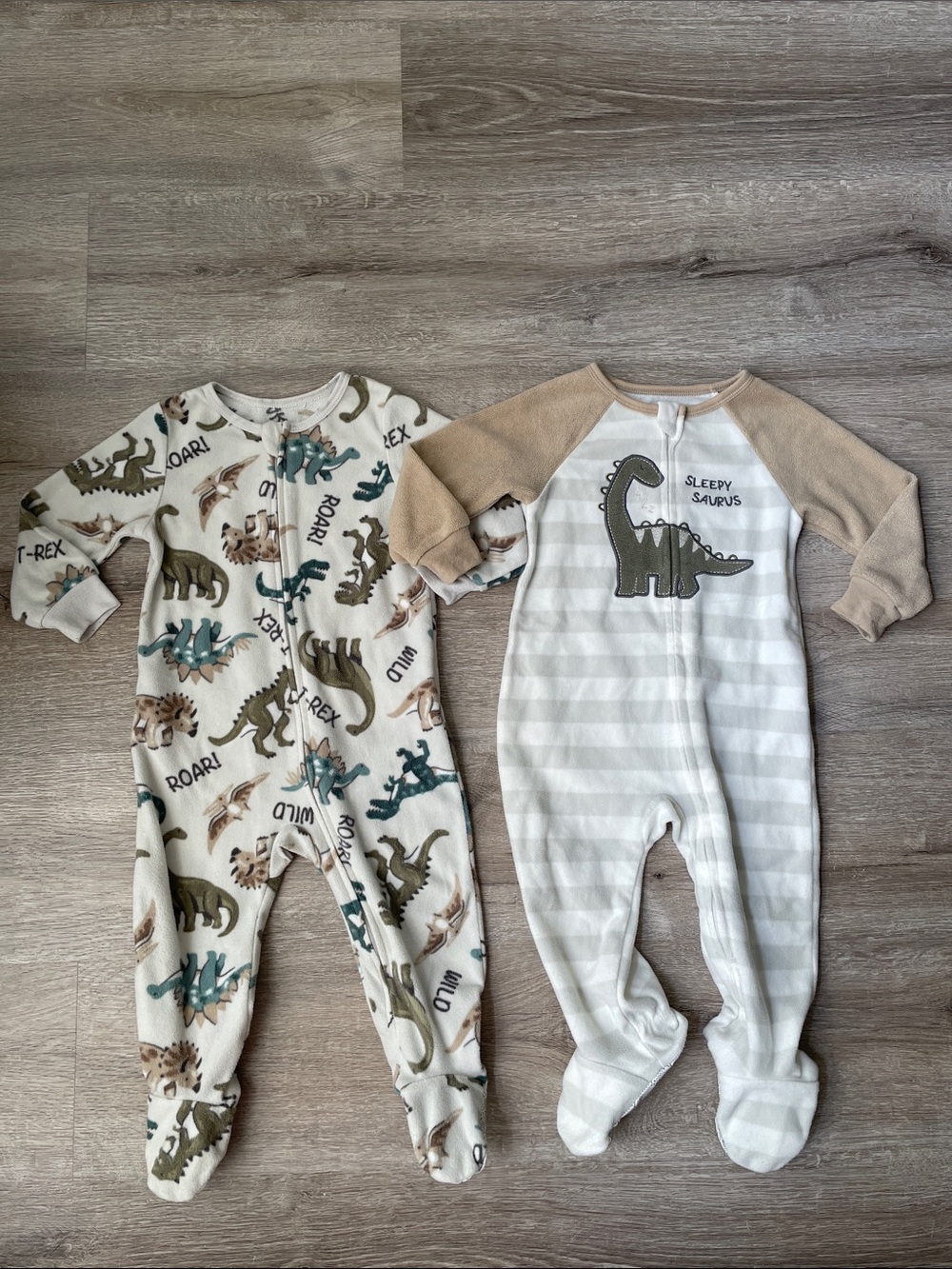 Bundle footed sleepers size 18 months